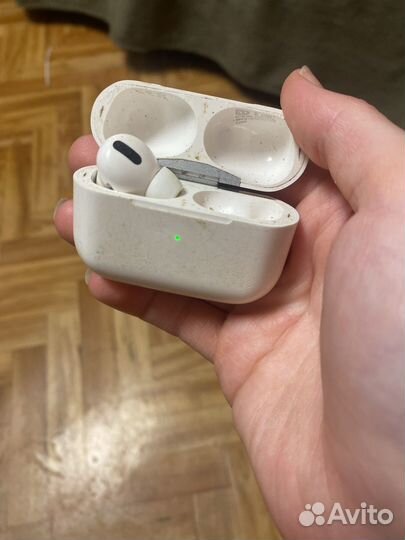 Наушник apple airpods