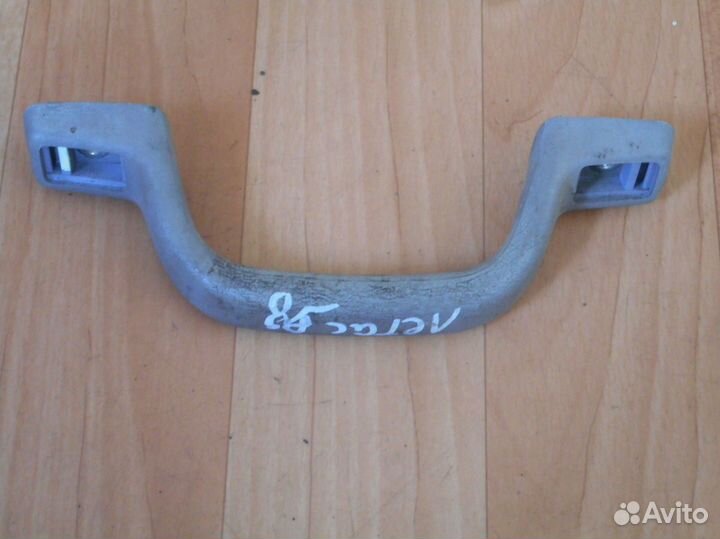 Ручка внутренняя потолочная Toyota Lite Ace (96-07