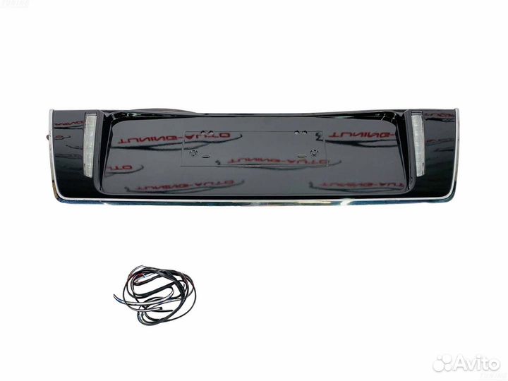 Накладка под номер на 5-ю дверь Lexus LX570 G4274