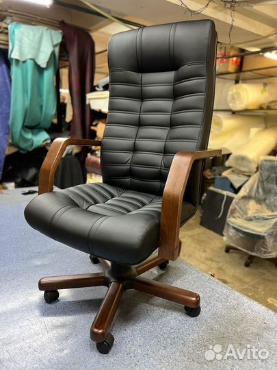 Компьютерное кресло