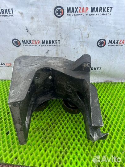 Кронштейн генератора Ford Focus 1 1.6 2004