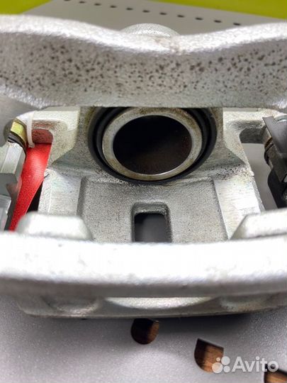 Суппорт задний правый Kia Sorento XM 2.4 2018