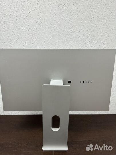 Монитор kuycon P32UB со стендом