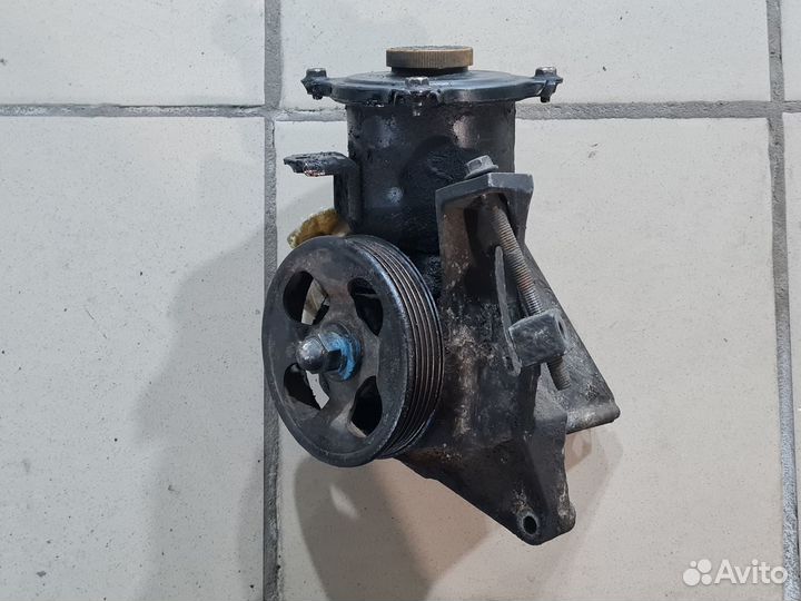 Насос гидроусилителя Subaru Legacy EJ20