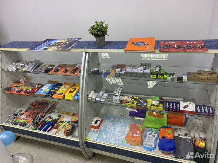 Магазин автозапчастей
