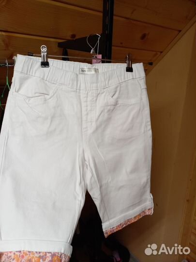 Шорты белые,джинсовые стрейч