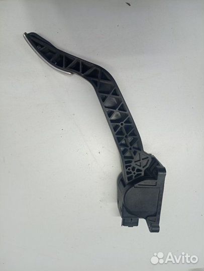 Электронная педаль газа Peugeot 307