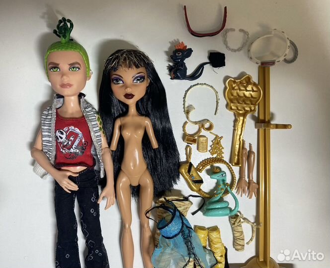 Монстер Хай Клео и Дьюс базовые раздел