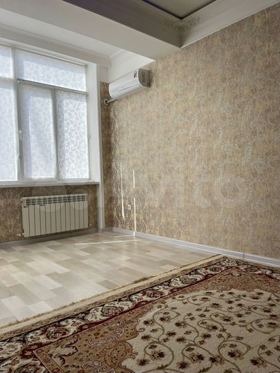 2-к. квартира, 80 м², 5/5 эт.