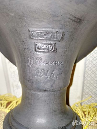 Бюст Сталина каслинское