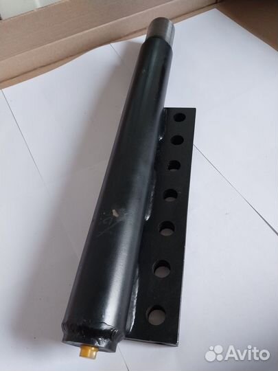 Стойка Bomag 83720535