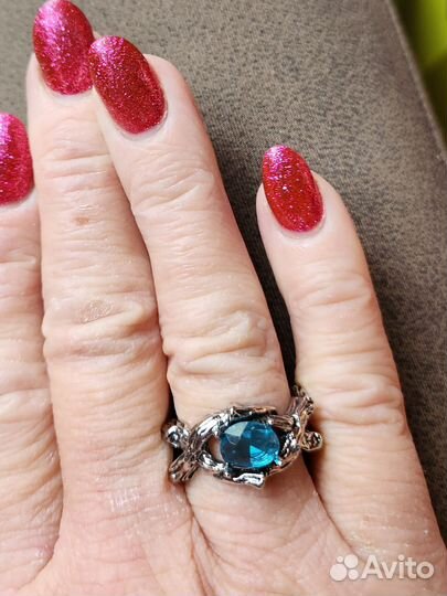 Кольцо с топазом