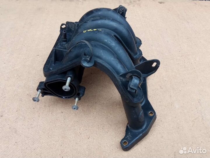 Коллектор впускной Пежо Peugeot 206 1,4