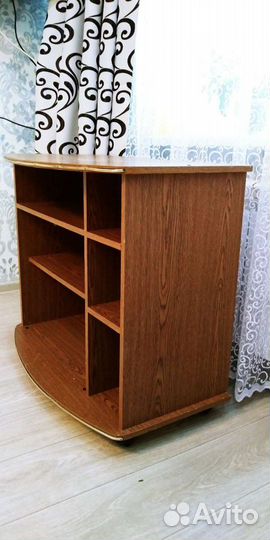 Тумба под телевизор