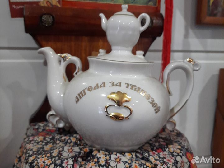 Икона Ангела за трапезой