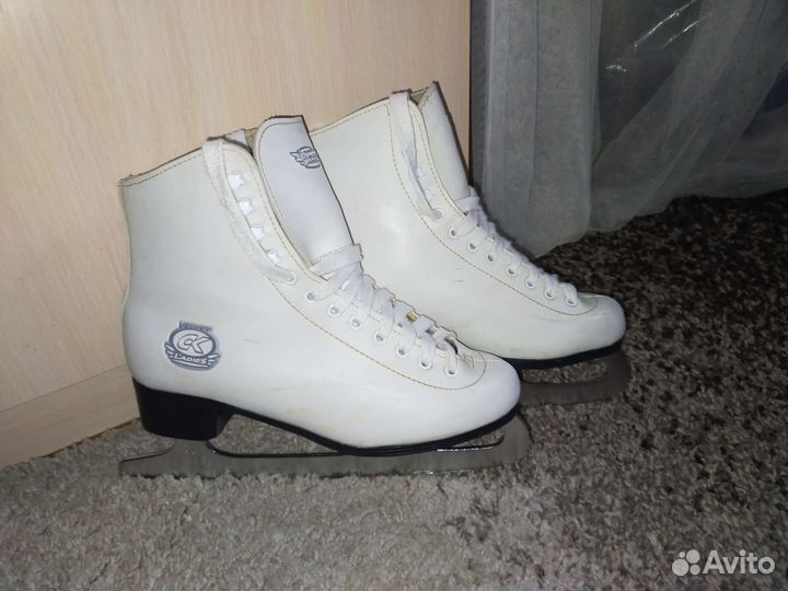 Коньки фигурные