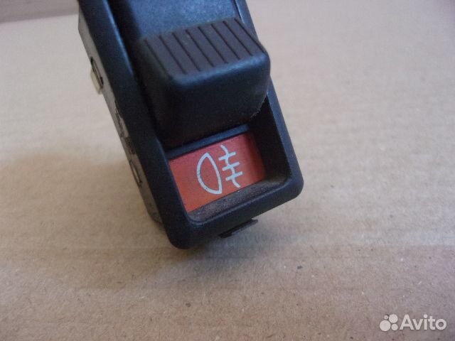 Форд Эскорт, 82-86г., кнопка задних птф