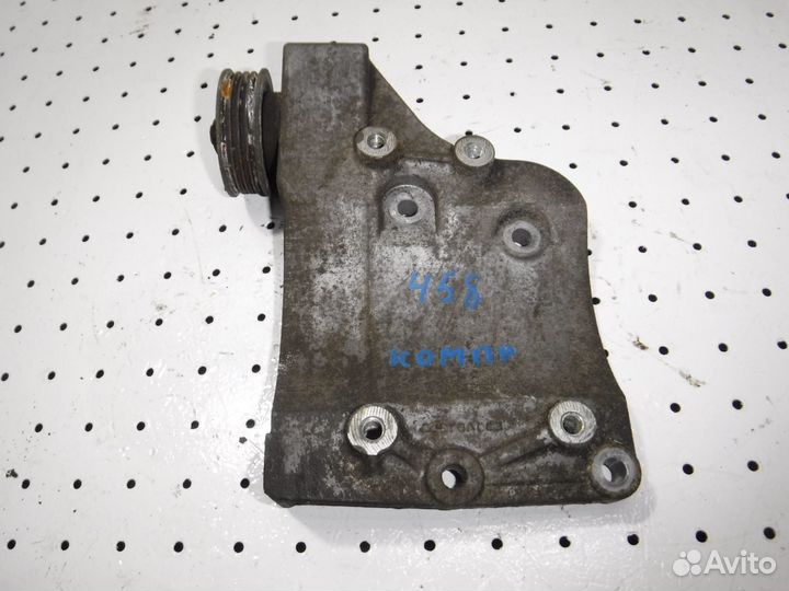 Кронштейн кондиционера Suzuki Swift