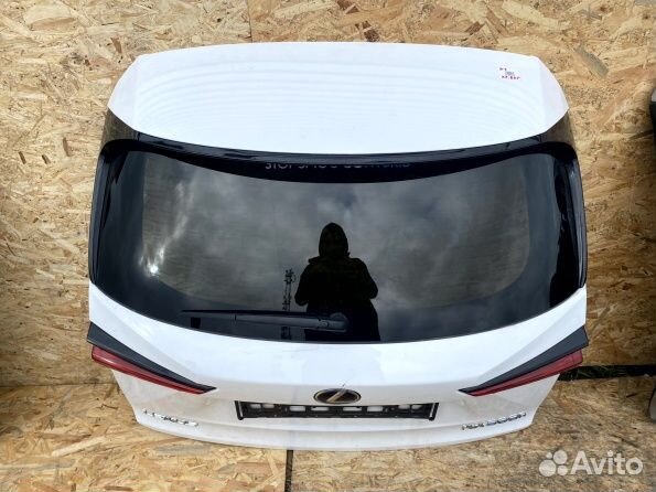 Крышка, дверь багажника Lexus NX 200 200t 300 350h