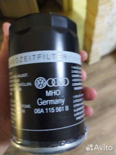 Фильтр масляный Audi, Skoda, Volkswagen (Бронь)