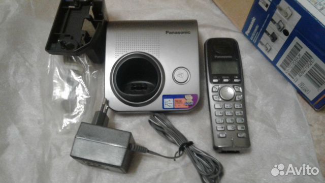 Телефон Panasonic KX-tg7205ru