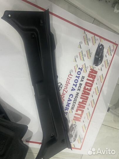 Молдинг багажника toyota camry 75