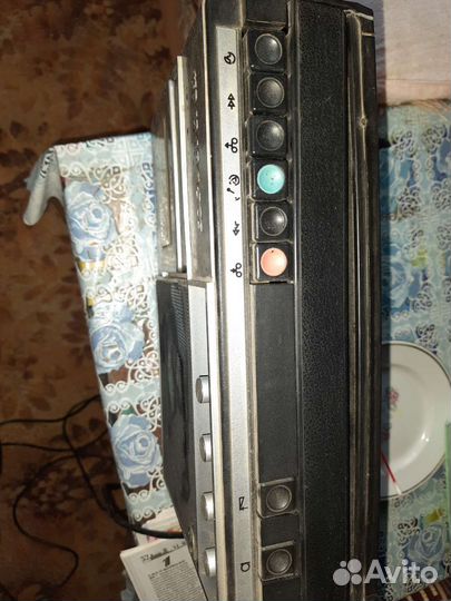 Музыкальный центр