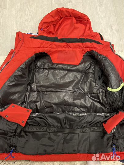 Зимняя куртка на мальчика 140