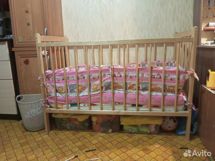 Детская кровать с матрасом