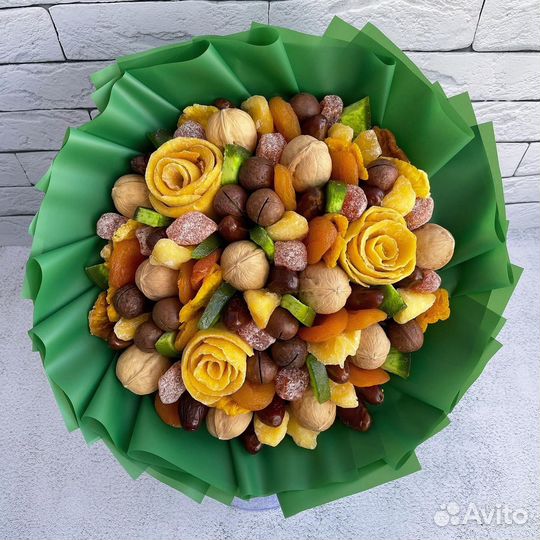 Съедобные букеты из сухофруктов и орехов