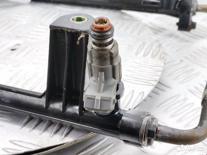 Форсунка топливная Ford Explorer 2 1998 1024445