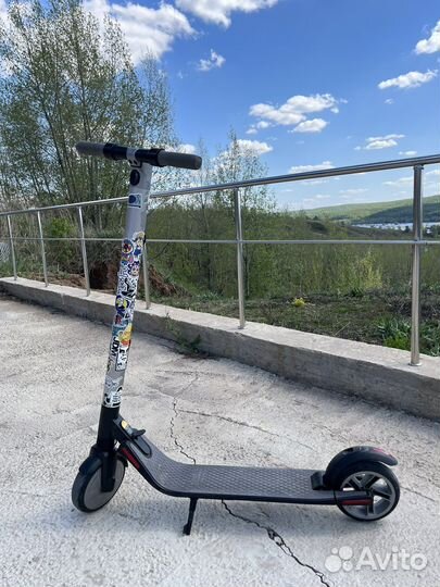 Электросамокат ninebot kickscooter es2