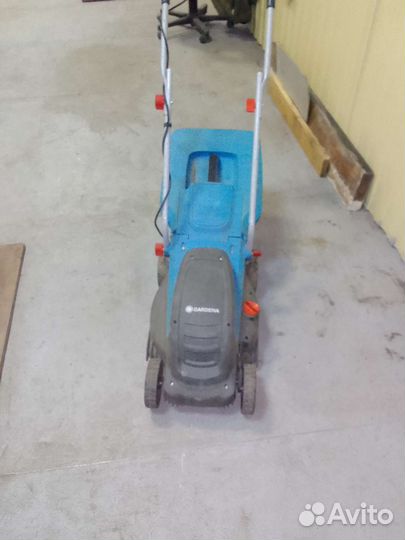 Газонокосилка электрическая