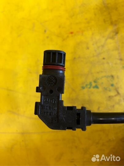 Датчик abs передний левый Mercedes-Benz