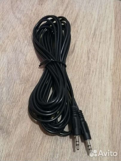 Кабель hdmi, VGA, AUX, питания. 3 метра