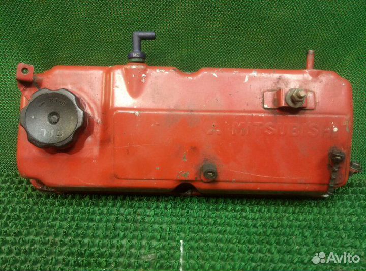 Крышка клапанов Mitsubishi Lancer CJ1A 4G13
