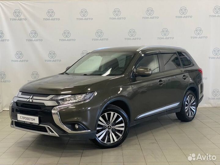 Mitsubishi Outlander 2.0 CVT, 2018, 183 304 км