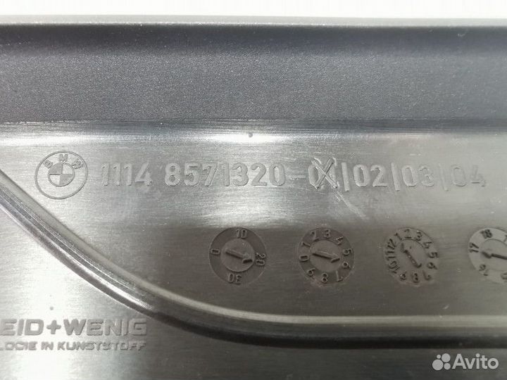 Декоративная крышка двигателя BMW 5 G30/G31 2018