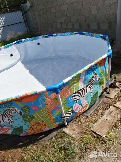 Каркасный бассейн новый