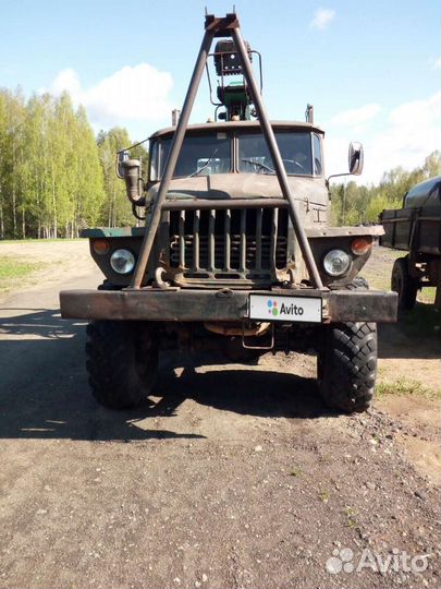 Урал 4320 с КМУ, 1981