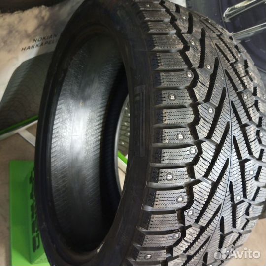 Pirelli Ice Zero 295/40 R21 111H