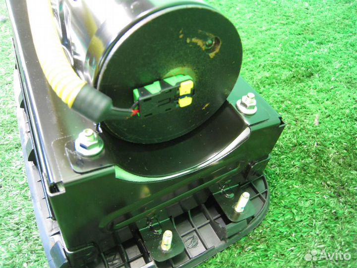 Подушка безопасности в торпедо Hyundai Verna 2007