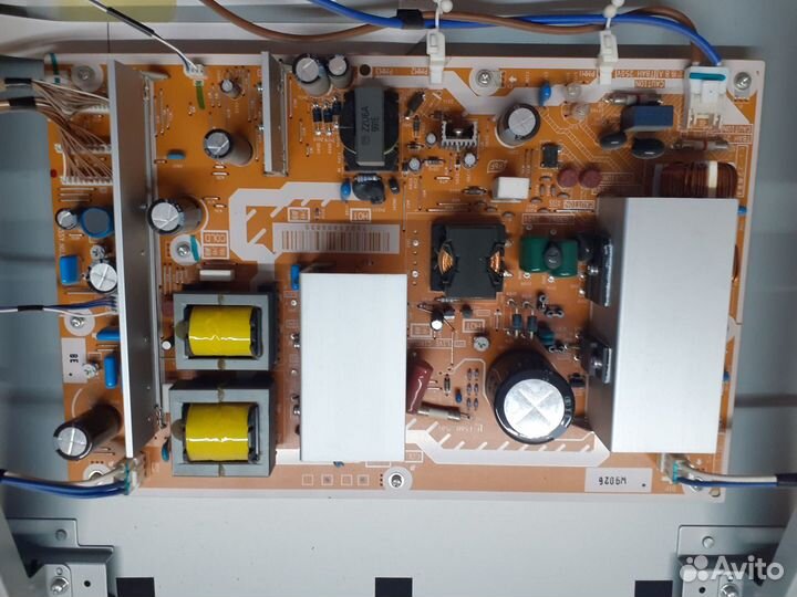 ЖК телевизор panasonic TX-LR50 с дефектным экраном