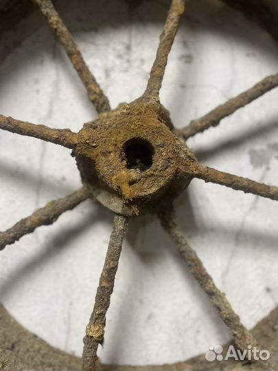 Старинное колесо