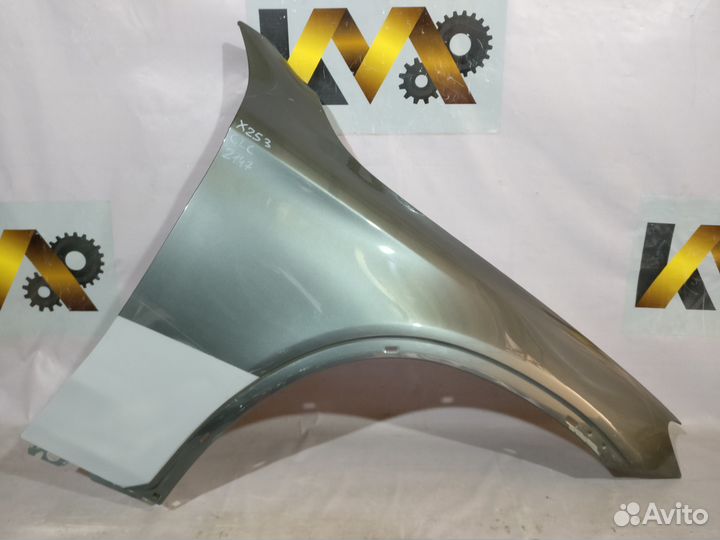 Mercedes X253 GLC Крыло правое бу оригинал