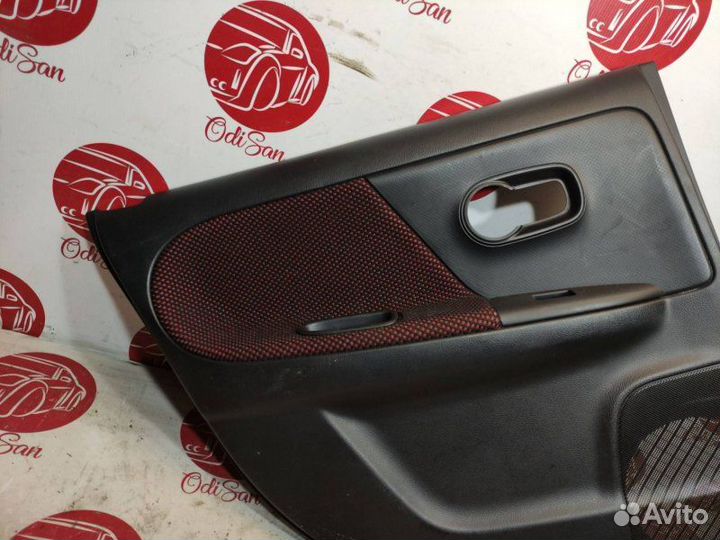 Обшивка двери карта Nissan Note E11 HR16DE 2007