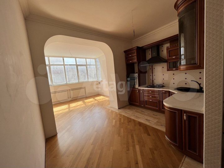 4-к. квартира, 138,5 м², 2/7 эт.