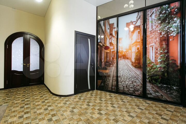 Коттедж 440 м² на участке 18 сот.