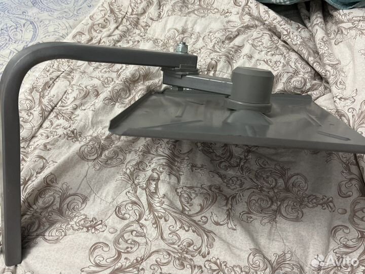 Подставка под телевизор