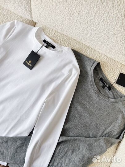 Лонгслив. Доставка только почтой РФ